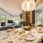Sora - 2km From The Sea By Interhome